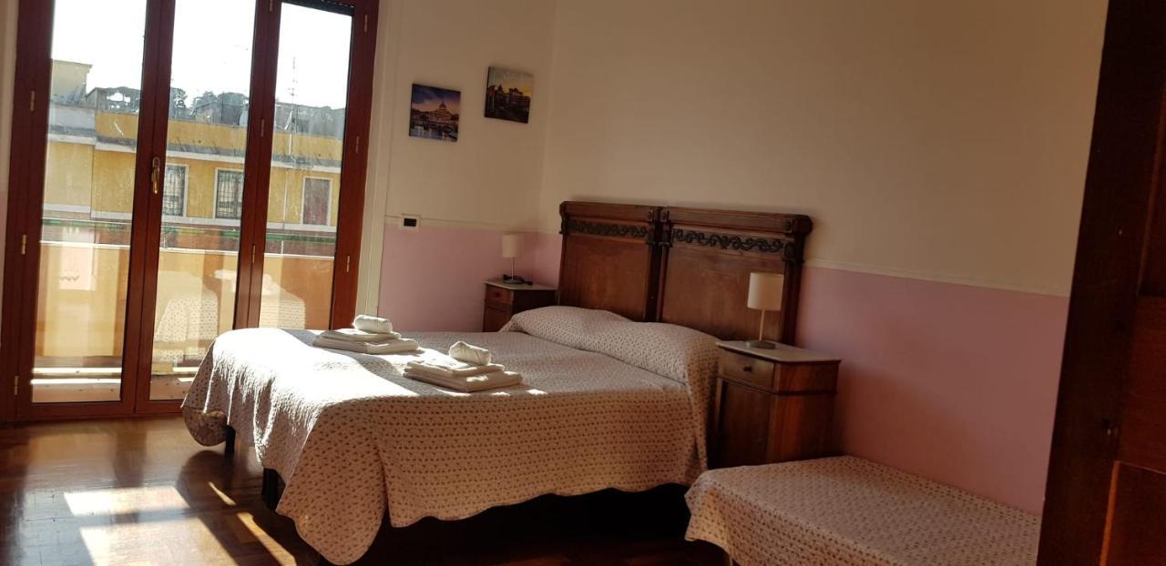 Rent Rooms Filomena E Francesca 로마 외부 사진
