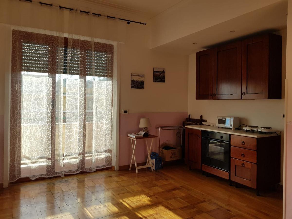 Rent Rooms Filomena E Francesca 로마 외부 사진