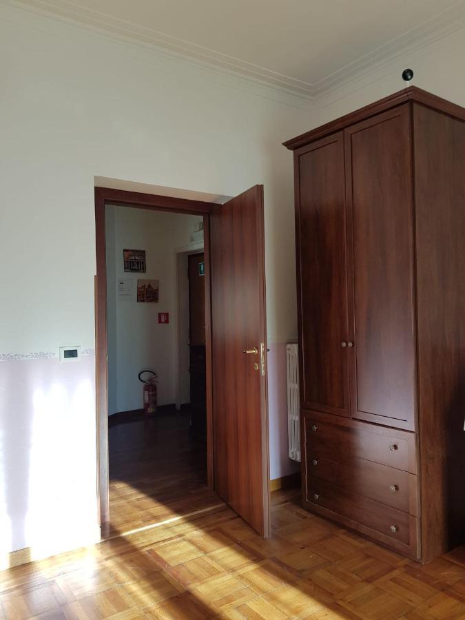 Rent Rooms Filomena E Francesca 로마 외부 사진