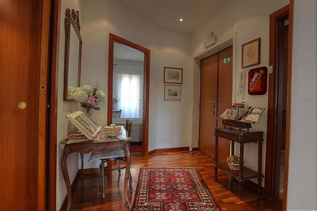Rent Rooms Filomena E Francesca 로마 외부 사진